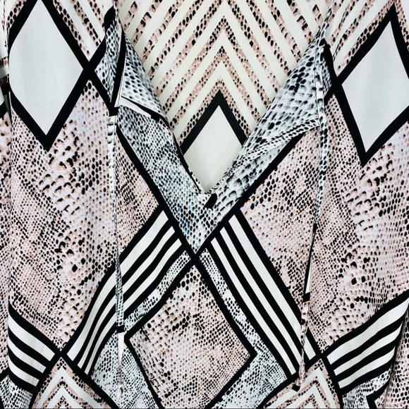 Jack Geometric Multi Pattern Snake Print Blouse Top Black Pink Size Small - Picture 6 of 8